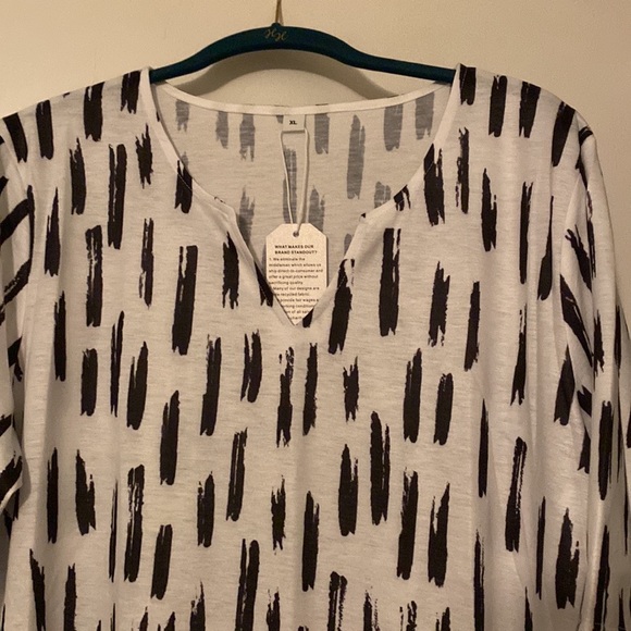 Womens dress. Size XL. New with tags. - Picture 4 of 5